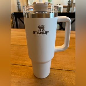 Stanley 40 oz. Quencher in White
